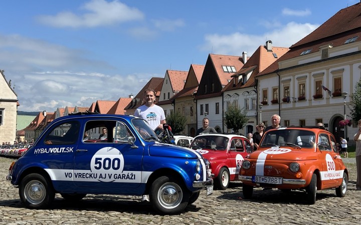 Ľudí chce získať súťažou o autá na štyri roky, odmeny 500 eur sa vzdať nemieni