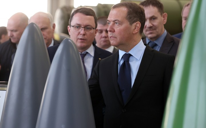 Biely dom kritizoval vyjadrenie Medvedeva o jadrových zbraniach