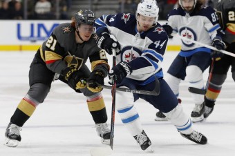 Ottawa padla doma s Columbusom 0:3, Kane bodoval už v 20. zápase v sérii
