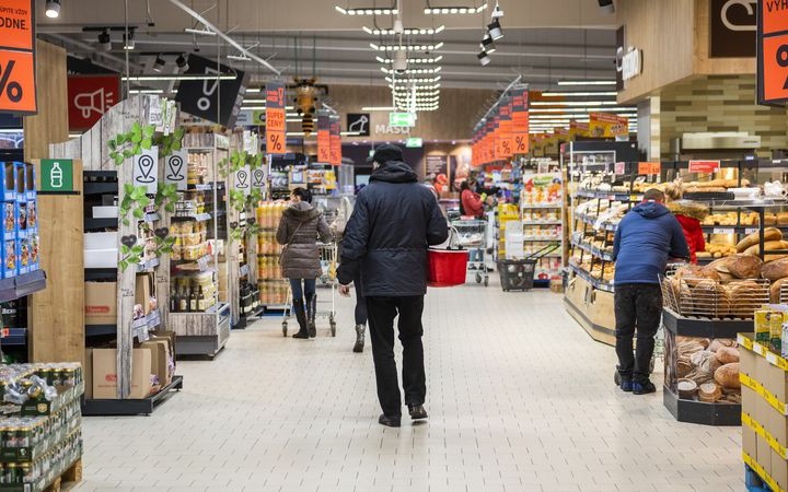 Slovensko schudobnelo, rozdiel medzi nami a Čechmi je čoraz výraznejší