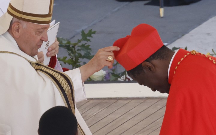 Buďme symfonickou a synodálnou cirkvou, povedal pápež novým kardinálom