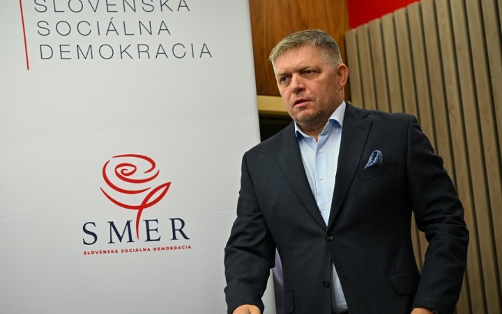 Fico chce byť premiérom. Prezidentka mu v pondelok odovzdá poverenie