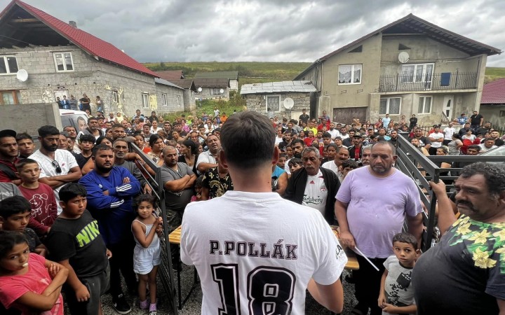 Obyčajní valcovali medzi Rómami. Bez nich by mohli byť mimo parlamentu
