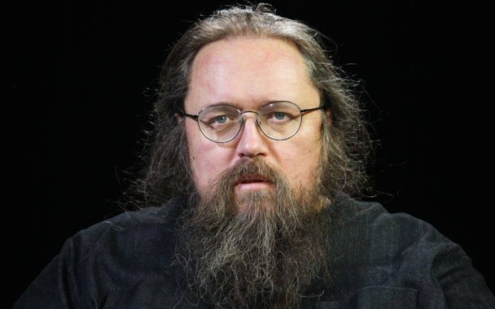 Andrej Kurajev je kritikom vojny na Ukrajine aj homosexuálnej loby v cirkvi