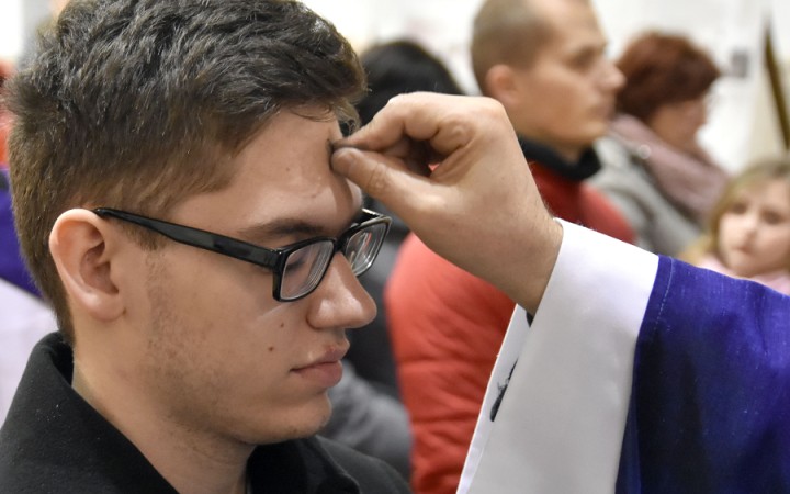 Popolcovou stredou sa začína 40-dňové pôstne obdobie
