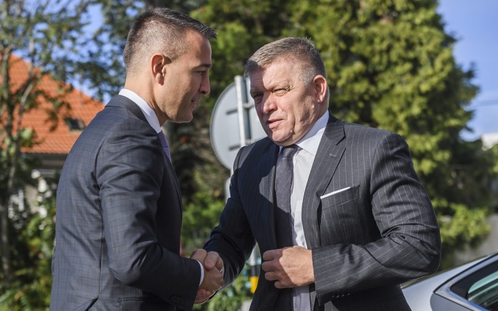 Dôležité reformy nespomína, rieši štátne sviatky a vlastenectvo u žiakov