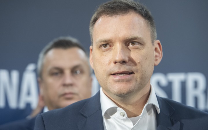 Danko tvrdí, že Hlas si veľa diktuje, Taraba zas pellegriniovcov vopred varuje