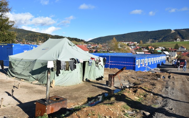 V Telgárte pribudli unimobunky pre ľudí po požiari, nasťahovať sa však nemôžu