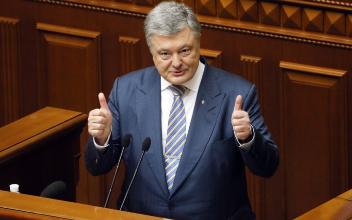 Patriotizmus, nátlak, populizmus: Ako môže Porošenko vyhrať