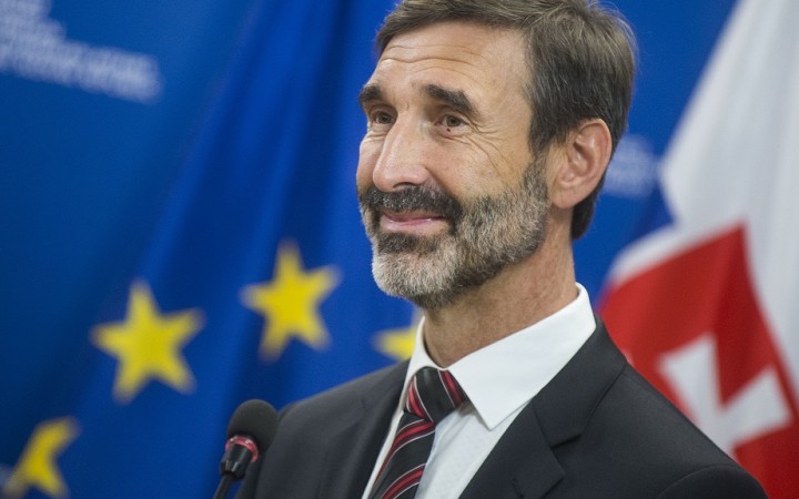 Slovenská vláda vojensky Ukrajine nepomôže, ale firmám brániť nebude