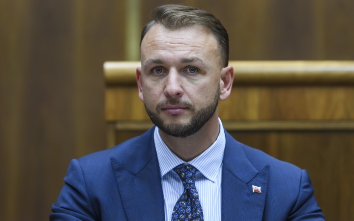 Súd v rozhodnutí o Mašinovi poukazuje aj na negatívne vyjadrenia Šutaja Eštoka