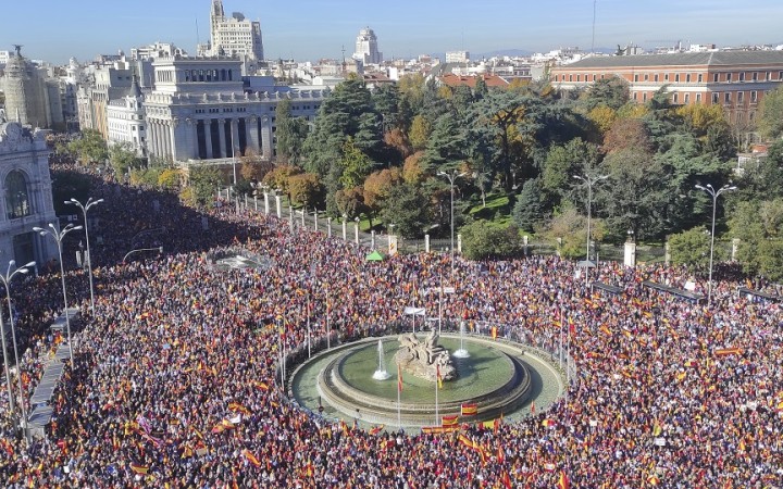 V Madride sa konal veľký protest proti amnestii pre katalánskych separatistov
