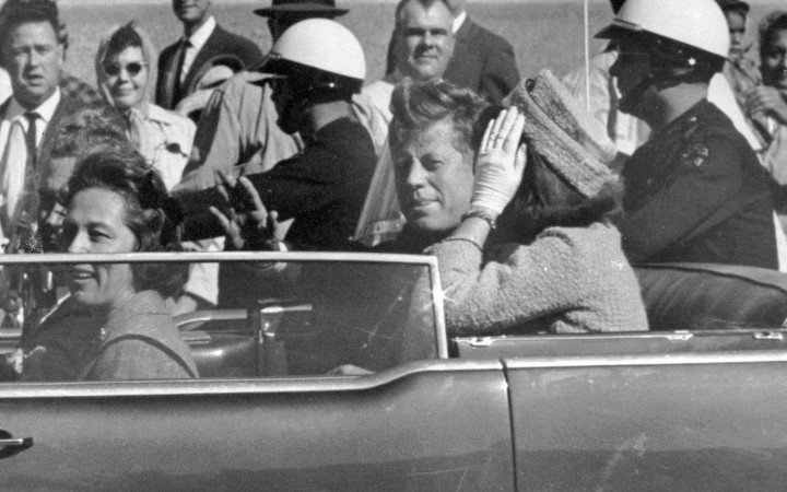 Pred 60 rokmi zavraždili amerického prezidenta Johna Fitzgeralda Kennedyho