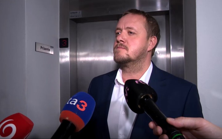 Ján Čurilla zostáva mimo služby, sudkyňa zamietla neodkladné opatrenie