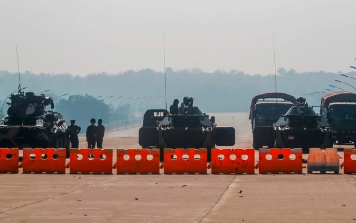 Mjanmarská junta je pod tlakom, armáda stráca kontrolu nad krajinou