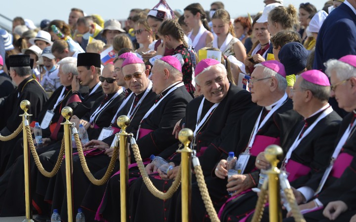 Škoda, že sa dôležitý pastiersky list o prijímaní Eucharistie nečítal všade