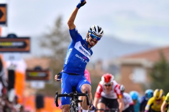 Sagana v 2. etape Tirreno-Adriatico zabrzdil defekt 