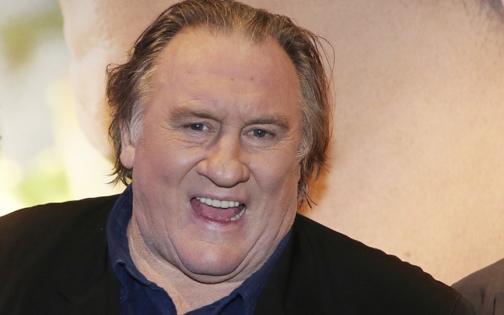 Francúzsky herec Depardieu môže prísť o vyznamenanie