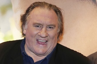 Francúzsky herec Depardieu môže prísť o vyznamenanie