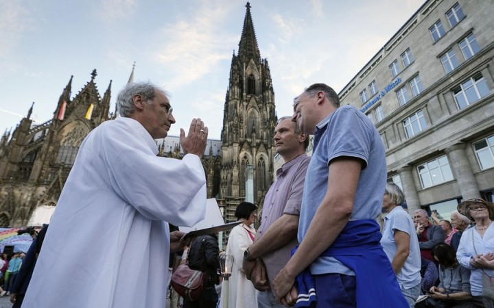 Vatikán povoľuje dýchanie, ale s podmienkou, že sa to nesmie zamieňať so spevom