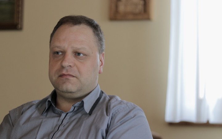 Naše kresťanstvo sa podobá vegetariánovi, ktorý chce raňajkovať klobásu