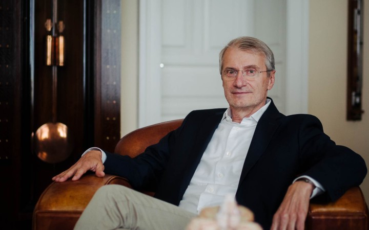 Venovať sa vedeckej práci považujem za užitočnejšie