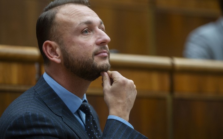 Agentúra v súčasnej podobe neprežije, vraví Šutaj Eštok. Hamran to avizoval
