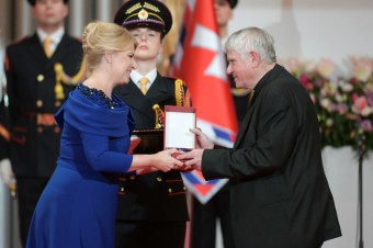 Cenu dostal český biskup Malý, kňazi Gombita a Fiby aj evanjelická farárka