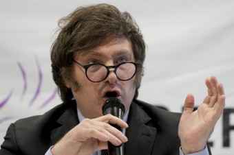 Ako hodilo Politico do jedného vreca libertariána Mileia so socialistom Ficom