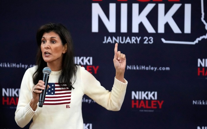 Trump mieri za republikánskou nomináciou, ale Haleyová je stále v hre