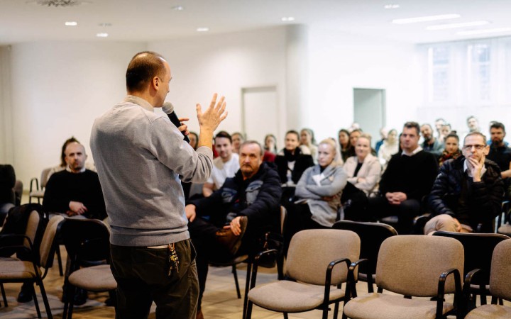 Na prvé sväté prijímanie sa musia pripravovať spolu s deťmi