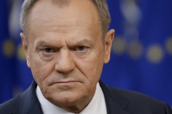 Reagan sa musí obracať v hrobe, kritizoval Tusk amerických republikánov