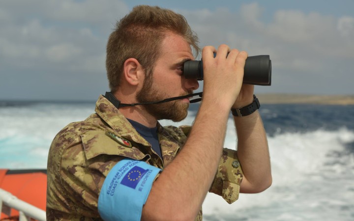 Eurokomisia víta dohodu o zriadení stáleho zboru 10-tisíc príslušníkov Frontexu