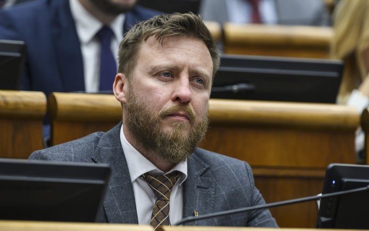 Kotlár navrhol vláde amnestiu na priestupky. Je to zlý signál, tvrdí Krajčí