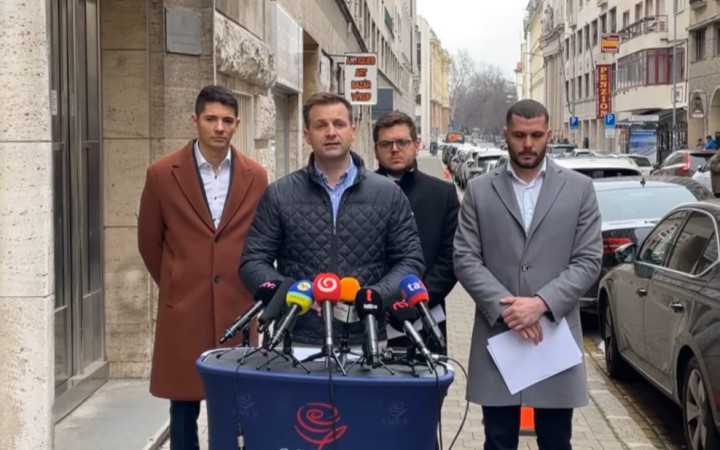 Smeráci dali úder pod pás, no v otázke slobody slova sú s progresívcami zajedno