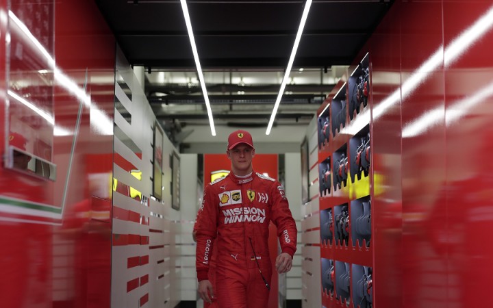 Mick Schumacher absolvoval prvé testy s tímom Ferrari