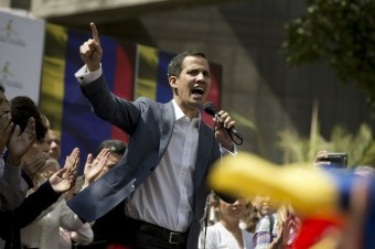 Kolumbia varovala Venezuelu pred zatknutím Guaidóa