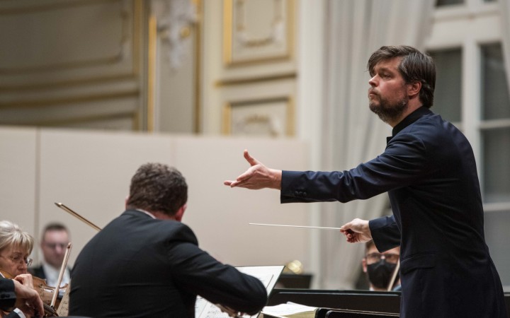  A Slovenskú filharmóniu diriguje Juraj Valčuha