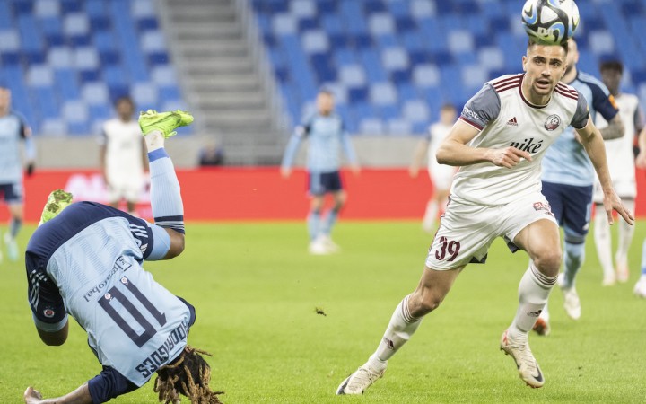Slovan Bratislava vypadol vo štvrťfinále Slovnaft Cupu s Podbrezovou