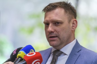 Na Tarabu podali trestné oznámenie za status o herečke Fialovej a RTVS