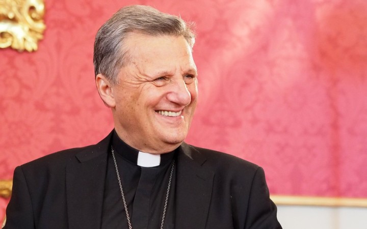 Kedysi tvrdý konzervatívec dnes volá po citlivejšom katechizme aj diakonkách