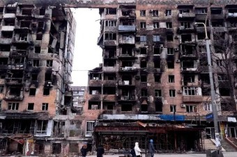 Pri „rekonštrukcii“ ukrajinského Mariupola pomáhajú Rusku aj nemecké firmy