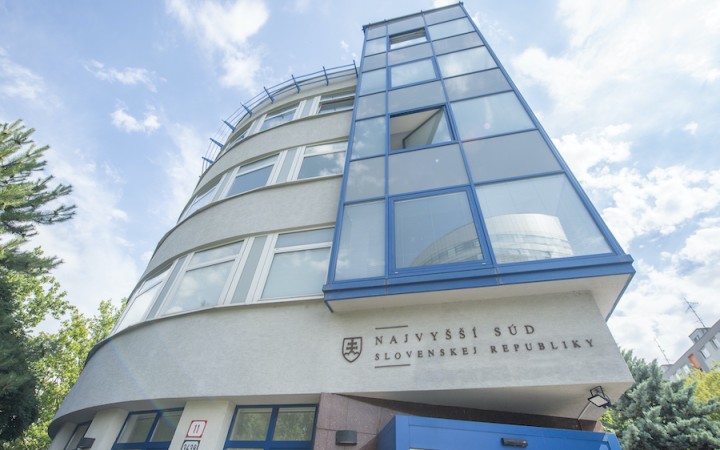 Sudcovia Najvyššieho súdu sa zastali kolegov, na ktorých útočil Fico