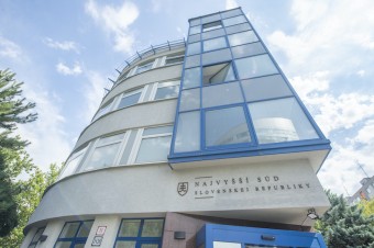 Sudcovia Najvyššieho súdu sa zastali kolegov, na ktorých útočil Fico