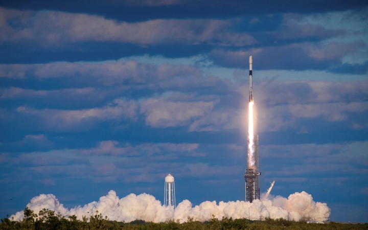 Južná Kórea vypustila z USA svoj druhý vojenský prieskumný satelit