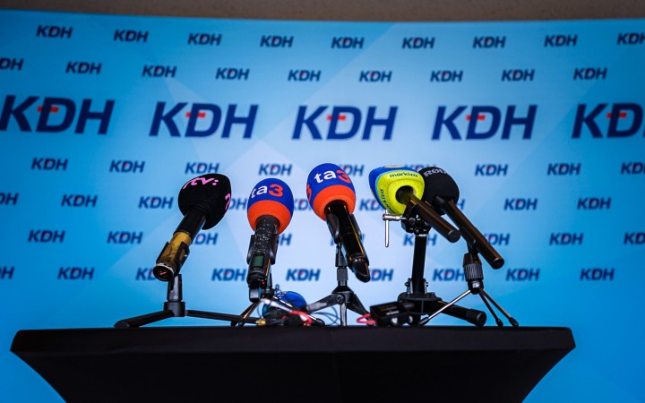 Na obranu KDH proti útokom Chautura, Kuffu a Fica