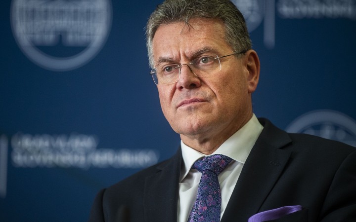 Vláda na post eurokomisára za Slovensko podporuje Maroša Šefčoviča
