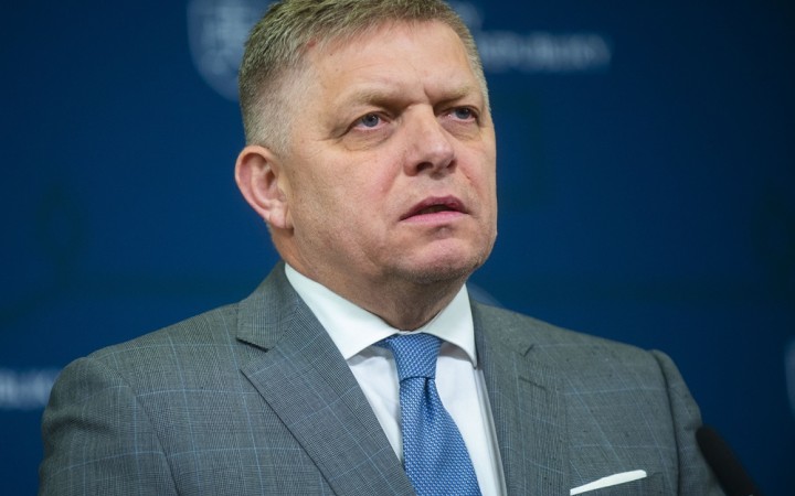 Klinicky sa zlepšuje, komunikuje, zápalové parametre klesajú