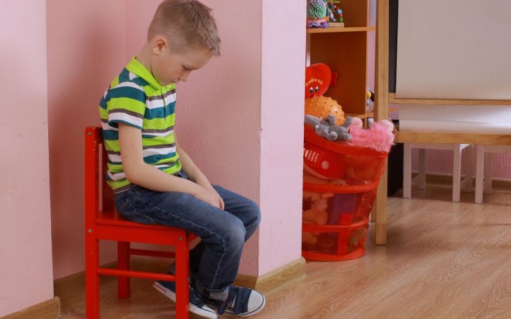 Kým sme riešili, či do výchovy patria, tak pre rodičov mileniálov už nie sú ani témou