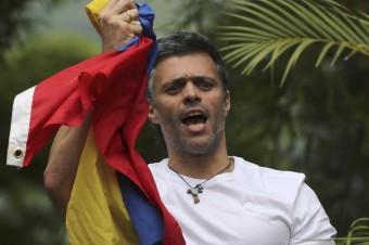 Venezuelský súd nariadil zatknúť opozičného aktivistu Leopolda Lópeza